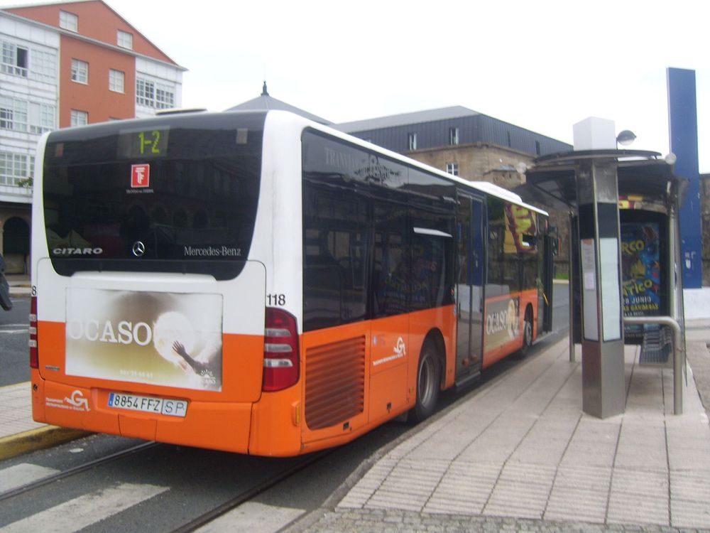 Ferrol villamosai / városi buszok, már integrálva a Galicia metropoliszi közlekedési konzorciumába