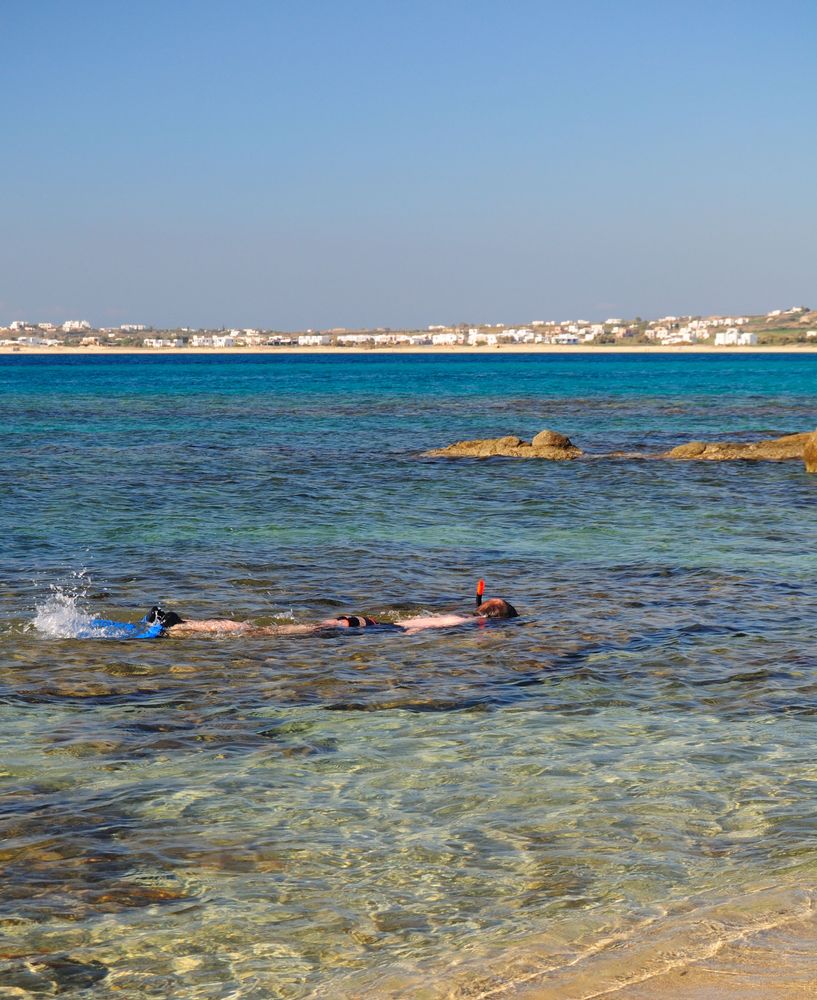 David snorkelling a Orkos. Non proprio la Grande Barriera Corallina, ma comunque un buon punto di snorkeling.