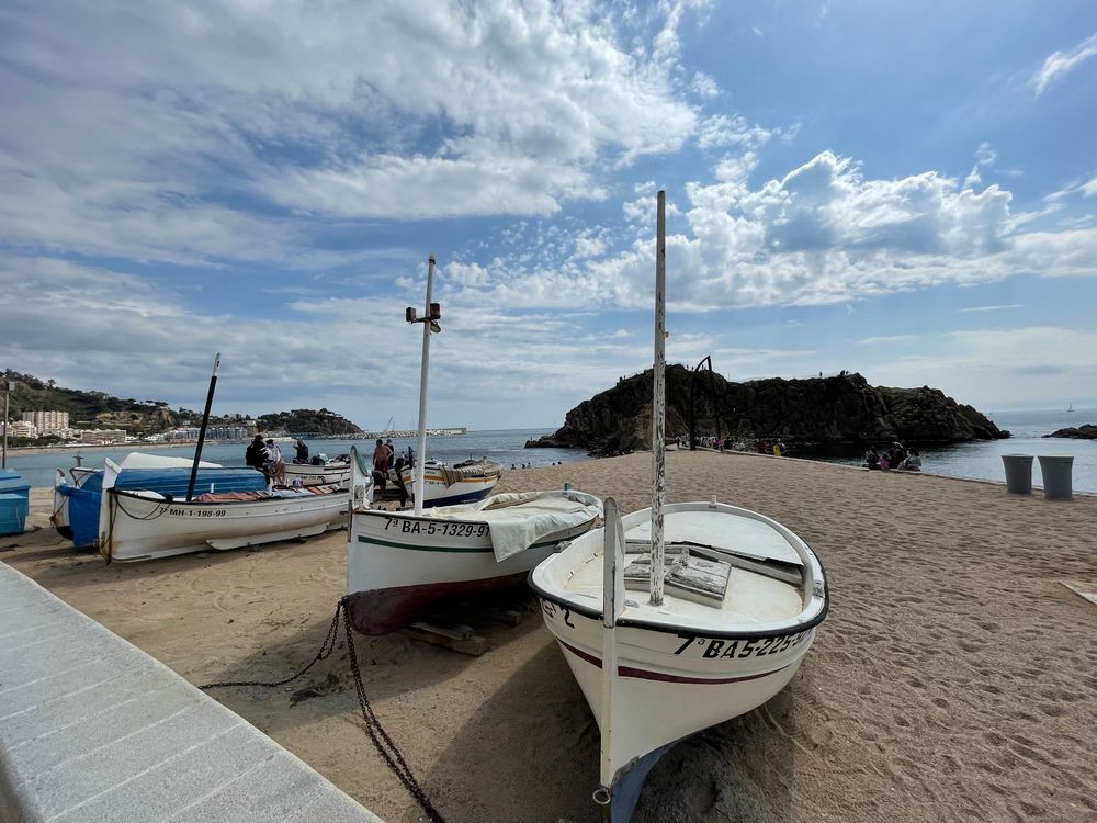 Blanes, La Selva, Girona, Spanien.
<p>Blanes är en spansk kommun i regionen La Selva i provinsen Girona, i den autonoma regionen Katalonien. Beläget vid Gironas kust. Det är den första